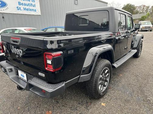 Photo 4 of 33 of 2020 Jeep Gladiator Overland