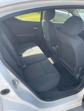 Photo 4 of 8 of 2009 Dodge Avenger SE