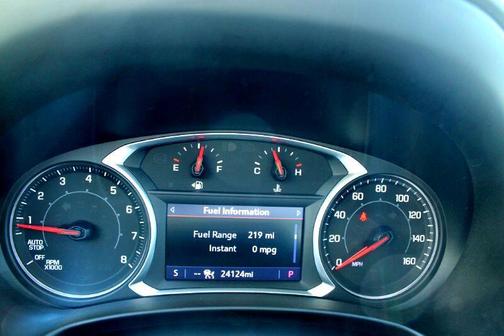 Photo 5 of 56 of 2022 GMC Terrain SLT