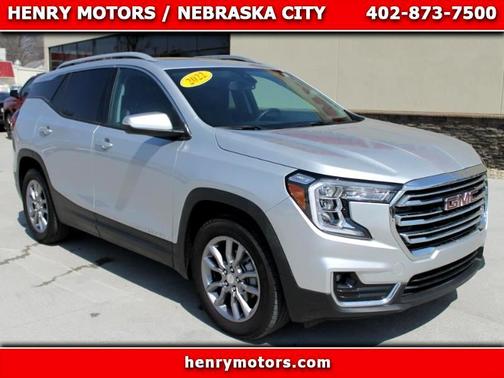Photo 1 of 56 of 2022 GMC Terrain SLT