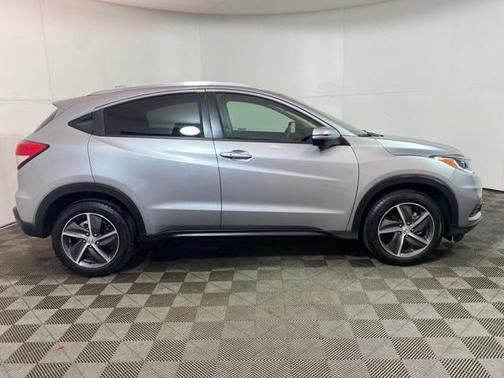 Photo 4 of 33 of 2022 Honda HR-V EX