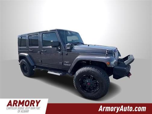 Photo 2 of 48 of 2016 Jeep Wrangler Unlimited Sahara