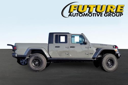 Photo 4 of 25 of 2022 Jeep Gladiator Sport
