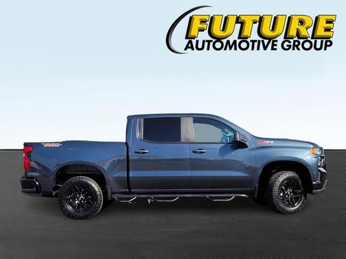 Photo 4 of 25 of 2020 Chevrolet Silverado 1500 Custom Trail Boss