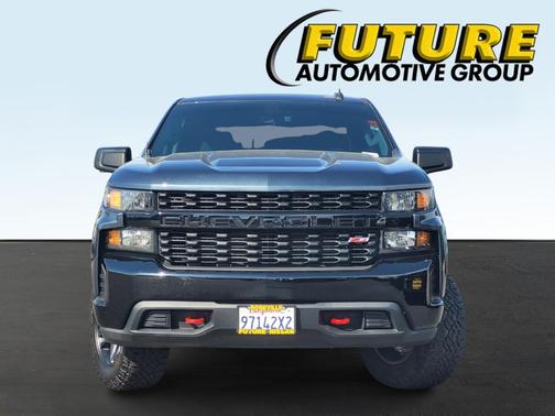 Photo 2 of 25 of 2020 Chevrolet Silverado 1500 Custom Trail Boss