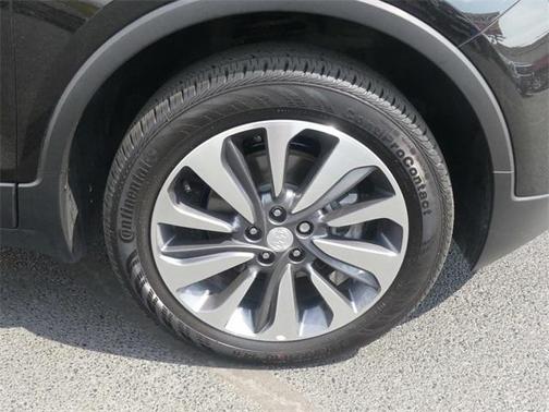 Photo 5 of 28 of 2022 Buick Encore Preferred