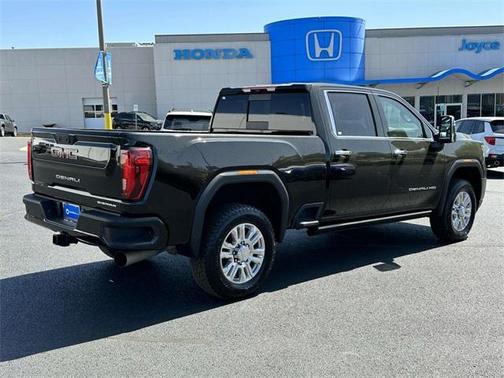 Photo 2 of 29 of 2022 GMC Sierra 2500 Denali
