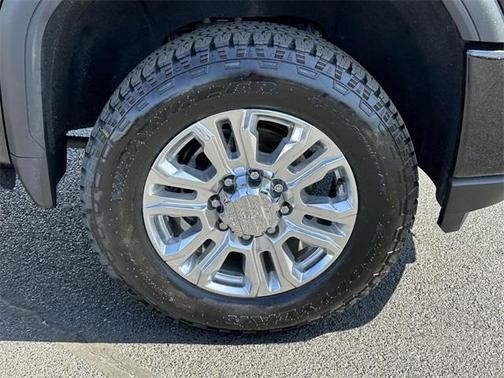 Photo 5 of 29 of 2022 GMC Sierra 2500 Denali