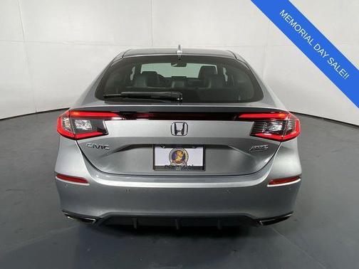 Photo 5 of 41 of 2022 Honda Civic Sport Touring