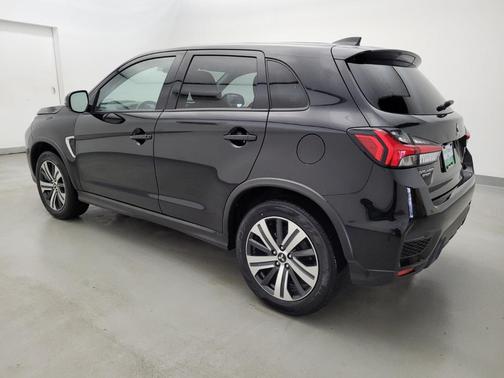 Photo 3 of 33 of 2021 Mitsubishi Outlander Sport 2.0 SE