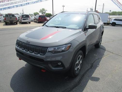 Photo 1 of 35 of 2022 Jeep Compass Trailhawk
