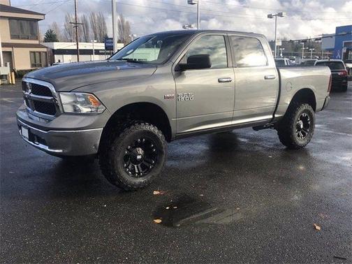 Photo 1 of 24 of 2013 RAM 1500 SLT