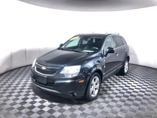 Photo 4 of 31 of 2014 Chevrolet Captiva Sport LTZ