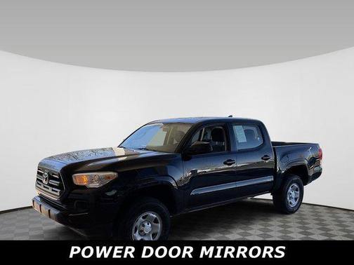 Photo 3 of 27 of 2017 Toyota Tacoma SR