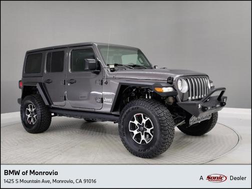 Photo 1 of 30 of 2021 Jeep Wrangler Unlimited Sahara