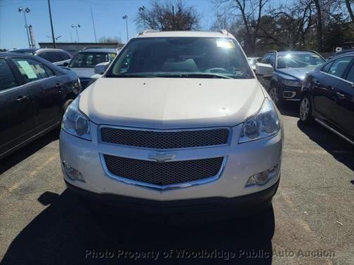Photo 2 of 15 of 2012 Chevrolet Traverse LTZ