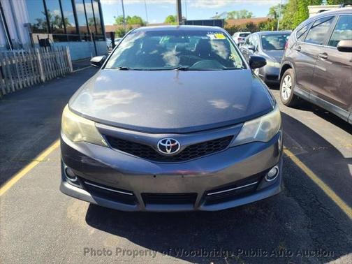 Photo 2 of 13 of 2012 Toyota Camry SE