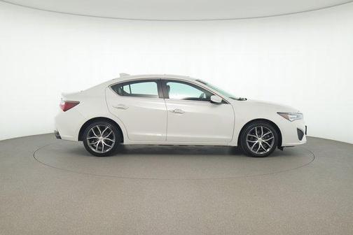 Photo 5 of 36 of 2019 Acura ILX Premium Package