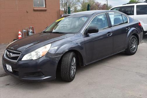 Photo 3 of 9 of 2011 Subaru Legacy 2.5 i Premium