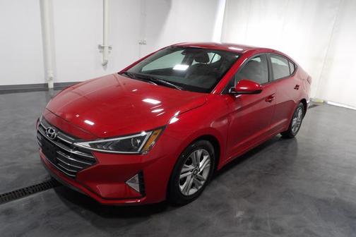 Photo 3 of 21 of 2020 Hyundai Elantra Limited