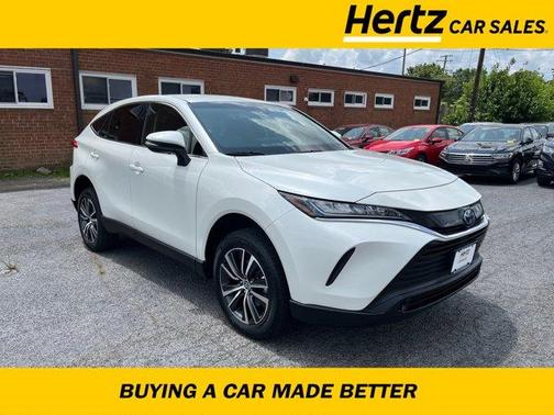 Photo 1 of 45 of 2022 Toyota Venza LE