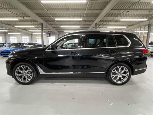 Photo 5 of 32 of 2020 BMW X7 xDrive40i