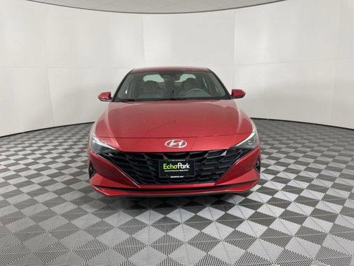 Photo 2 of 27 of 2021 Hyundai Elantra SEL