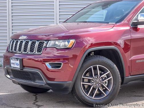 Photo 2 of 32 of 2022 Jeep Grand Cherokee Limited