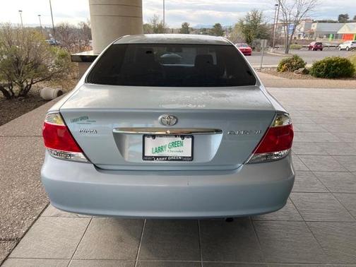 Photo 4 of 21 of 2006 Toyota Camry XLE