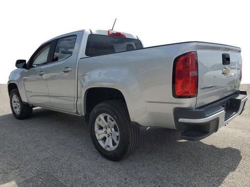 Photo 3 of 34 of 2018 Chevrolet Colorado LT