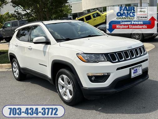 Photo 1 of 25 of 2019 Jeep Compass Latitude