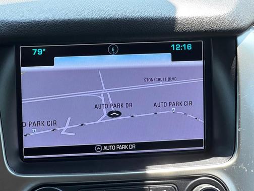Photo 3 of 30 of 2018 Chevrolet Suburban LT