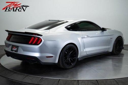 Photo 5 of 47 of 2017 Ford Mustang GT Premium