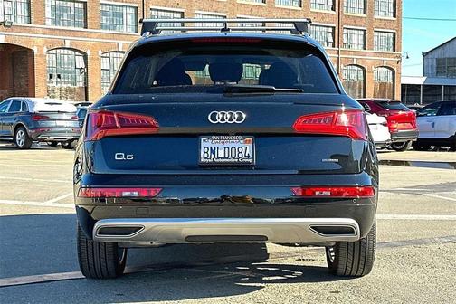 Photo 5 of 21 of 2019 Audi Q5 2.0T Prestige