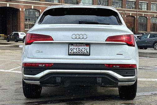 Photo 5 of 22 of 2022 Audi Q5 45 S line quattro Premium