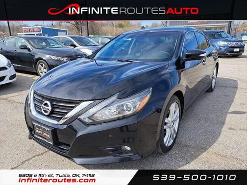 Photo 1 of 26 of 2017 Nissan Altima 3.5 SL