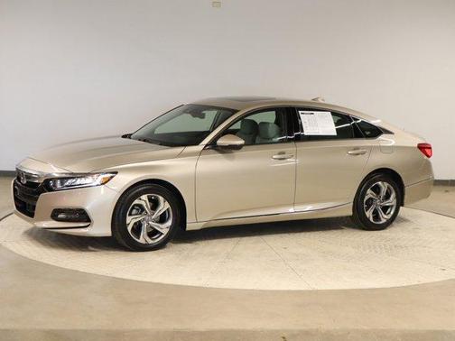 Photo 3 of 32 of 2020 Honda Accord EX-L
