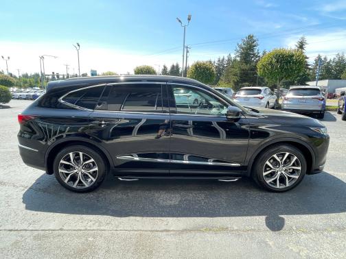Photo 2 of 3 of 2022 Acura MDX