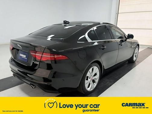 Photo 5 of 28 of 2020 Jaguar XE S