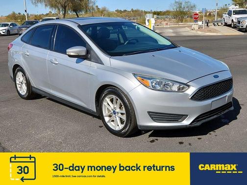 Photo 1 of 24 of 2015 Ford Focus SE