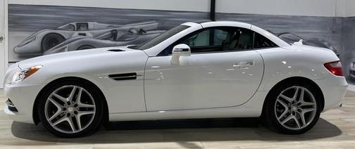 Photo 2 of 37 of 2015 Mercedes-Benz SLK-Class SLK 250