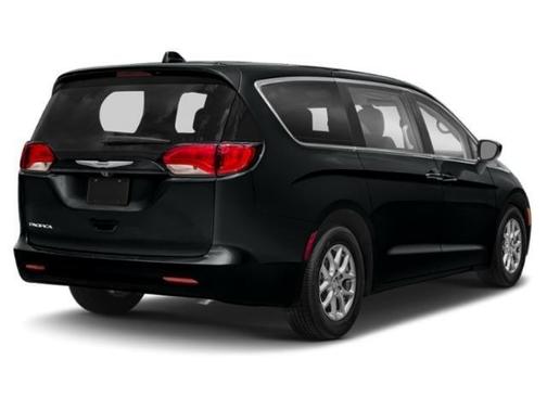 Photo 3 of 20 of 2020 Chrysler Pacifica Touring