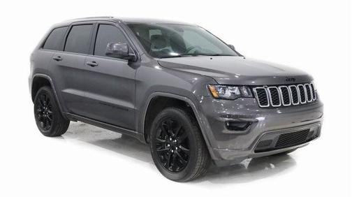 Photo 1 of 25 of 2020 Jeep Grand Cherokee Altitude