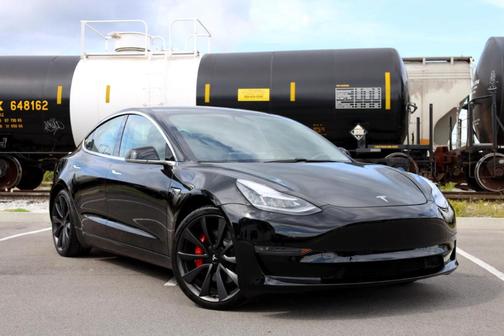 Photo 2 of 38 of 2020 Tesla Model 3 Performance