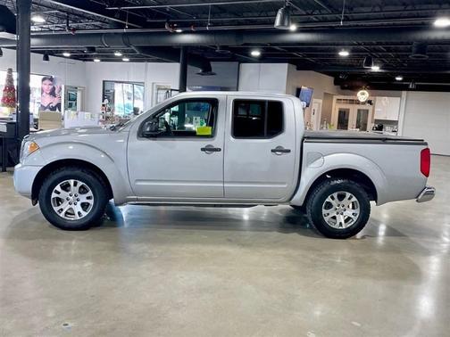 Photo 2 of 19 of 2012 Suzuki Equator Sport