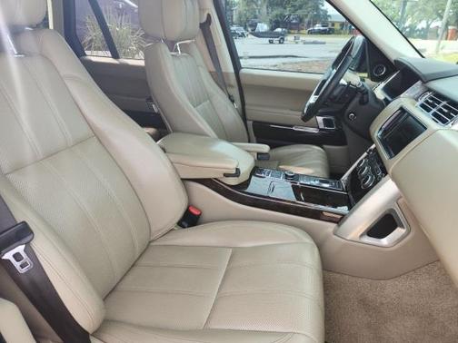 Photo 5 of 9 of 2013 Land Rover Range Rover HSE