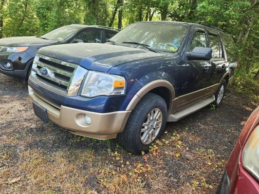 Photo 1 of 7 of 2011 Ford Expedition XLT