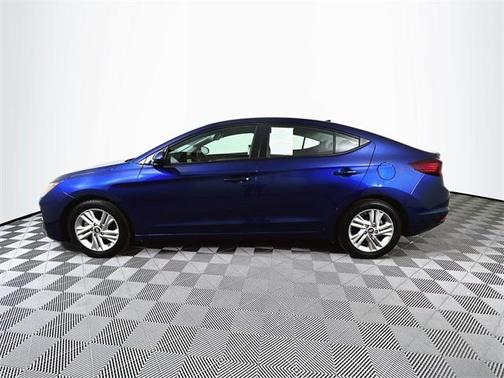 Photo 4 of 29 of 2020 Hyundai Elantra SEL