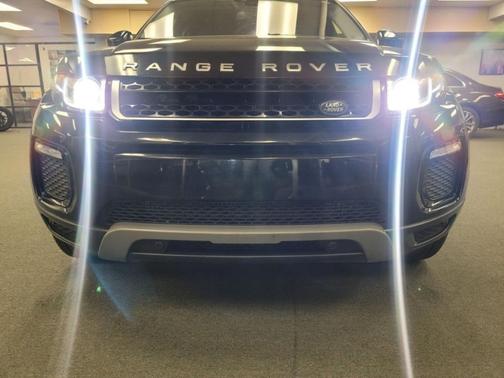 Photo 5 of 47 of 2017 Land Rover Range Rover Evoque SE Premium