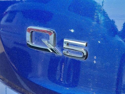 Photo 5 of 18 of 2022 Audi Q5 45 S line Premium Plus